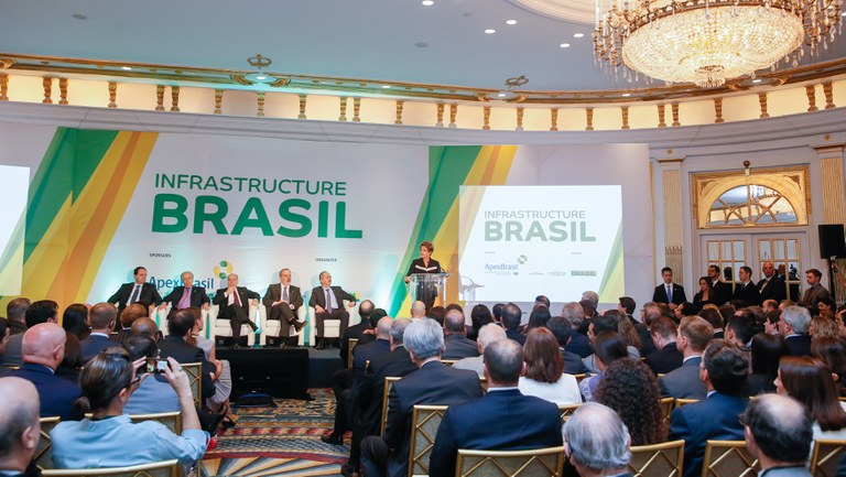 Presidenta Dilma Rousseff durante Encerramento de Encontro Empresarial sobre Oportunidades de Investimento em Infraestrutura no Brasil. (Nova Iorque - EUA, 29/06/2015) Foto: Roberto Stuckert Filho/PR