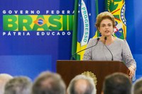 Presidenta Dilma recebe juristas em Encontro pela Legalidade