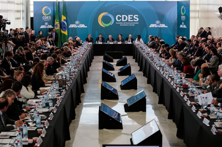 CDES/Plenária