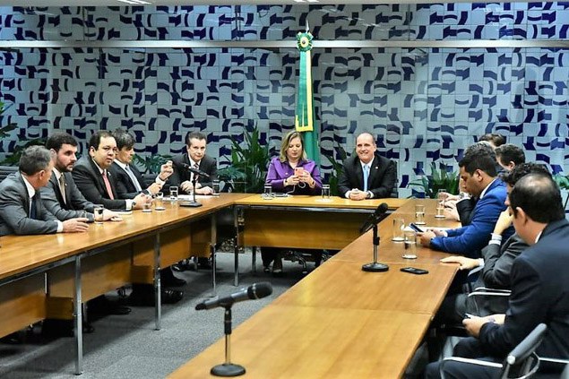 Encontro com lideranças na Câmara