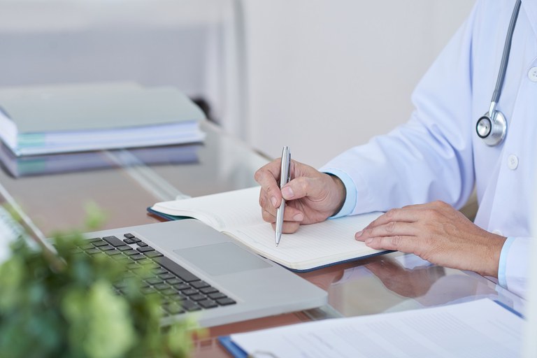 doctor-working-at-the-table.jpg