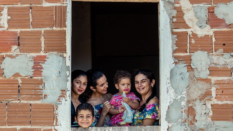 Cerca de 110 mil mulheres chefes de família receberão o Auxílio Emergencial 2021