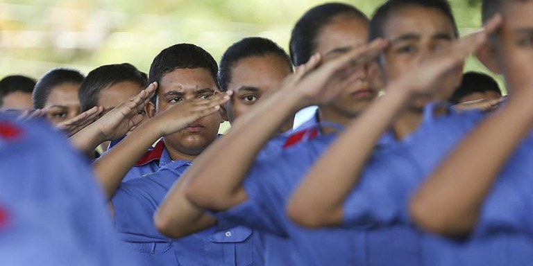 Escolas Cívico-Militares