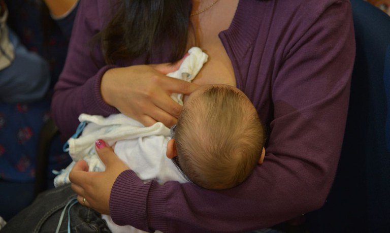 Semana Nacional de Amamentação incentiva o aleitamento materno