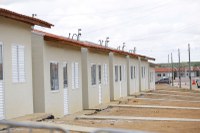Governo Federal entrega 600 moradias a famílias de baixa renda, em Alagoas