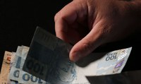 Cidadãos já podem conferir e transferir os valores 'esquecidos' em bancos no GOV.BR