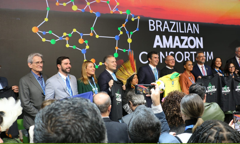 Secretário Valter Correia participa do COP30 Day, no Azerbaijão