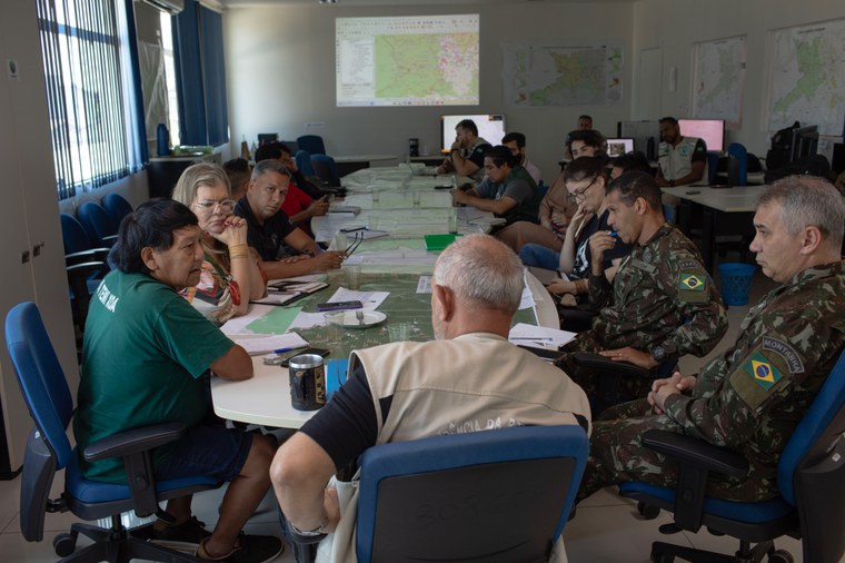 Apresentação das ações da Casa de Governo para lideranças Yanomami e Ye'kwana, destacando esforçosconjuntos em prol da proteção territorial | Foto: Bruno Mancinelle / Casa de Governo