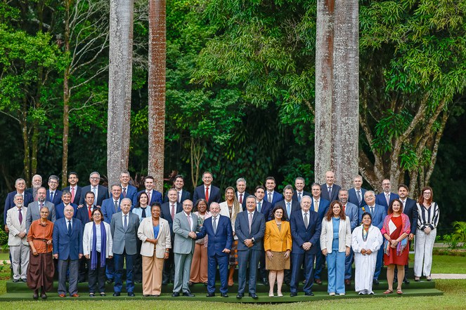 Encontro reuniu chefes das pastas ministeriais, líderes do Governo no Congresso e presidente da Petrobras, Magda Chambriard | Foto: Ricardo Stuckert / PR