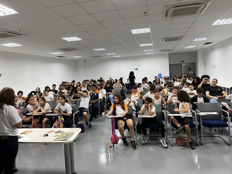 Foto SNCT 2024 Capa 2- Auditório do Cemaden na SNCT, com estudantes e professores dos Ensinos Fundamental, Médio, Superior, Defesas Civis, pesquisadores e interessados nas temáticas do Cemaden Educação.jpeg