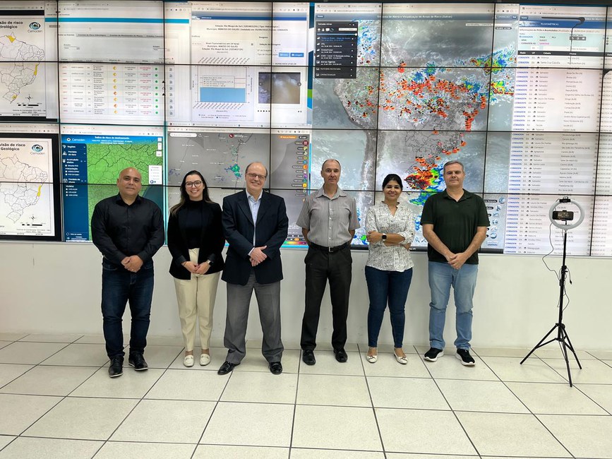 Visita técnica à Sala de Situação pelo Associação Brasileira de Concessionárias de Rodovias (ABCR), de representante da Ecovias e participação on-line de representantes de várias concessionárias de rodovias.