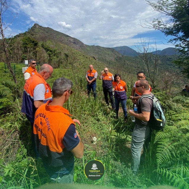 Treinamento Rede Geo do Cemaden/MCTI com equipes de Defesas Civis da Região Serrana do RJ.