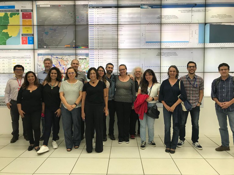 Visita comitiva Mudanças Climáticas SP - Sala de Situação (2).jpeg