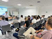 Participantes do Space Studies Program visitam o Cemaden para conhecer as tecnologias aplicadas ao monitoramento