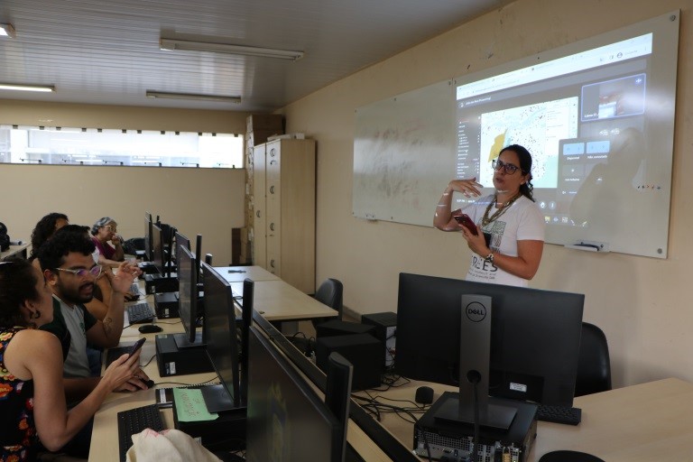 Oficina na Universidade Federal do Oeste do Pará (Ufopa), coordenada pela pesquisadora Liana Anderson, do Cemaden. .