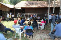 Comunidade que vive em floresta no interior do Acre ganha acesso à internet