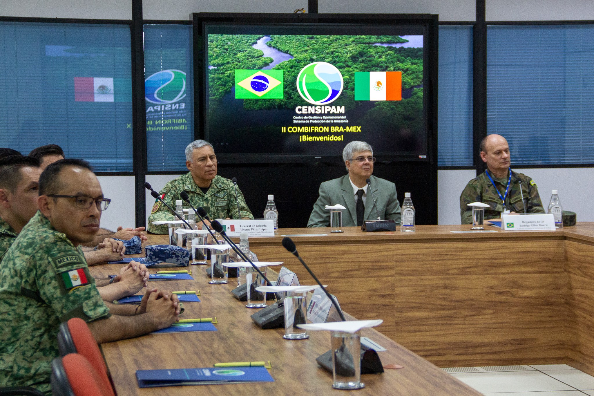 Visita da comitiva mexicana ao Censipam