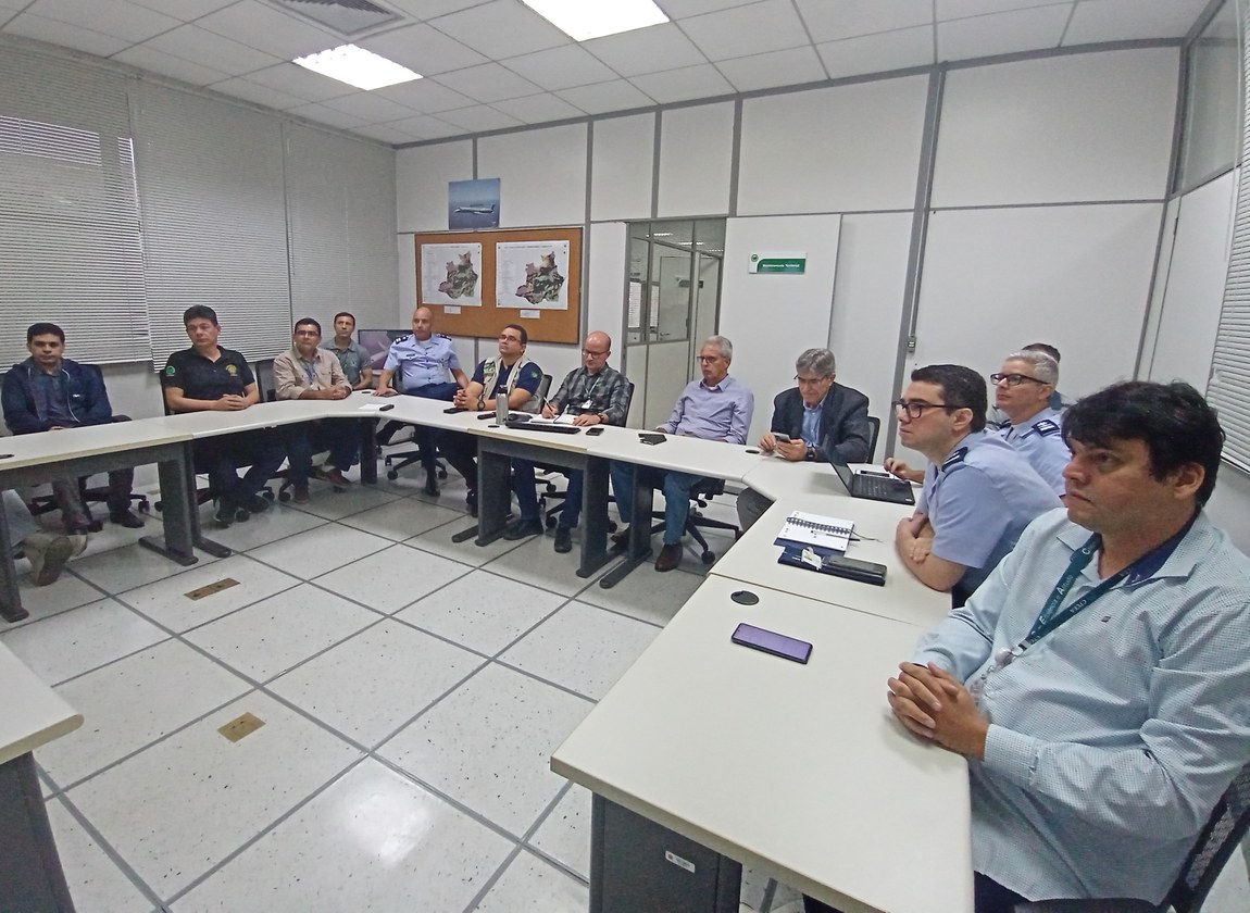 Reunião no CRMN para modernização do GPIS