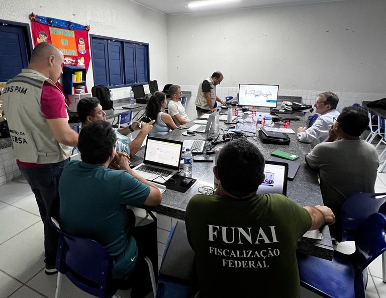 O Censipam disponibilizou servidores especializados e equipamentos de ponta para a operação de mapeamento aéreo na região | Foto: Marcelo Torres - CGAF/DPT/Funai