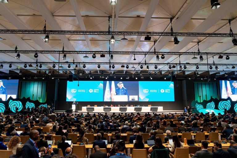 Imagem panorâmica de evento na COP 29