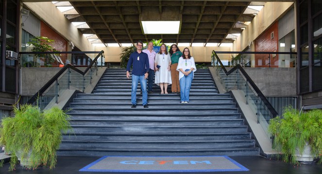 Representantes da empresa RECICLI e do CETEM