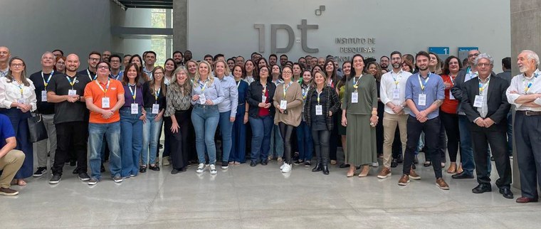 Turma completa do treinamento "Comunicação e Oratória para Negociação de Projetos"