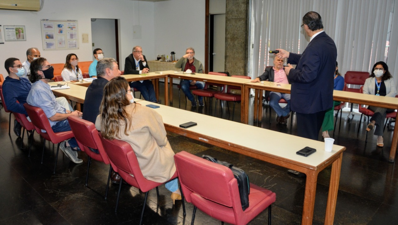 CEO da empresa Boston Metal realiza visita ao CETEM — Centro de Tecnologia  Mineral - CETEM