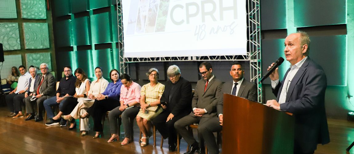 Durante os 48 anos da CPRH, foi lançada a Plataforma Ecológico-Econômica e assinado termo de intenção com o CETENE, reforçando o uso de tecnologia para sustentabilidade no estado