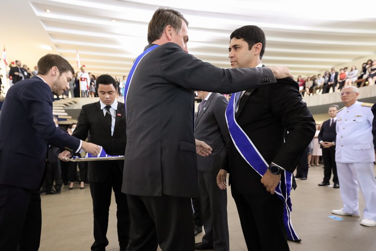 Ministro da CGU recebe insígnia da Ordem do Rio Branco