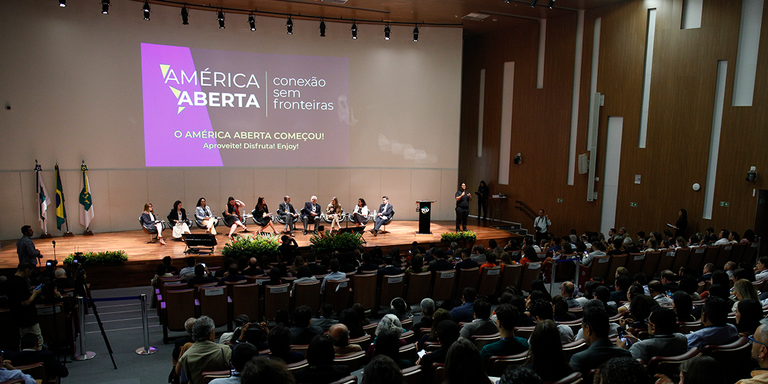 América Aberta: primeiro dia reúne representantes de 28 países para debater o papel dos dados abertos para a democracia