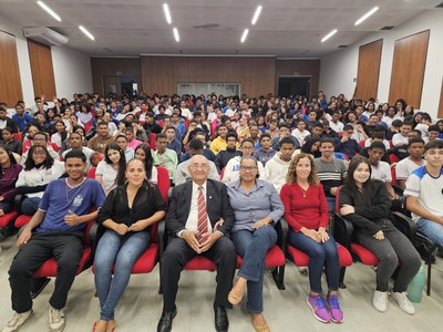 COLÉGIO ESTADUAL EM TEMPO INTEGRAL PROFESSOR ADEUM HILÁRIO SAUER-BA 