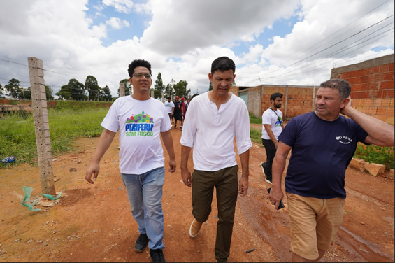 Visita ao Trecho 2, Sol Nascente, DF (Foto: Leandro Vaz)