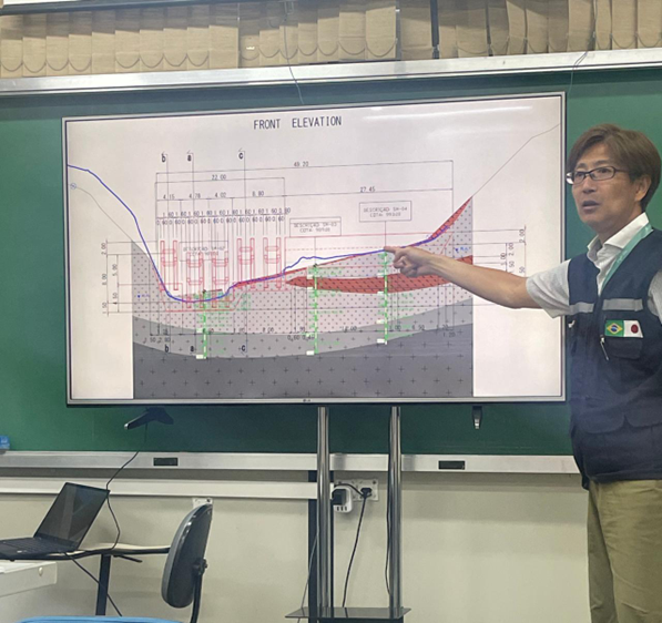 Capacitação sobre barreiras SABO e fluxo de detritos