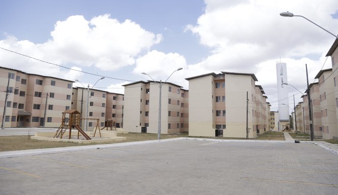 Entrega de 1.296 apartamentos hoje 