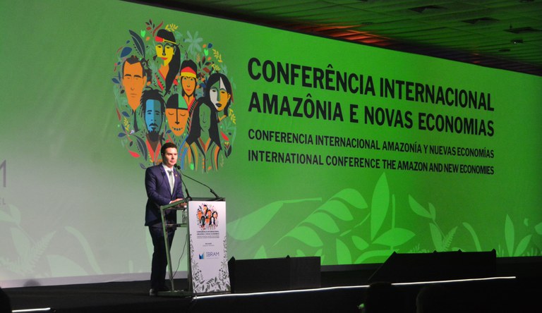 Políticas públicas do Ministério das Cidades são destaques na conferência internacional e entrega de 600 títulos de terra em Belém (PA)
