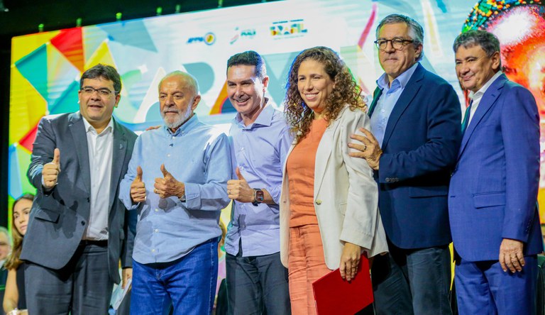 Presidente Lula anuncia investimentos para habitação, transformação digital e setor portuário no Piauí