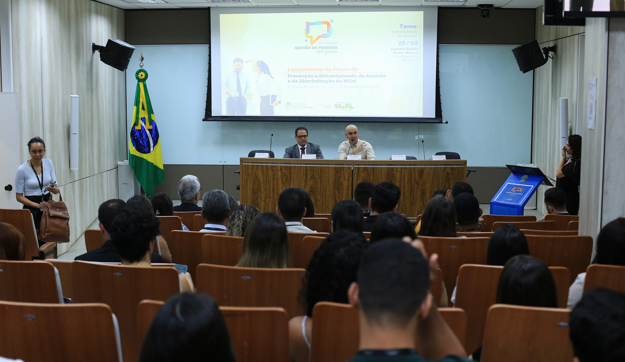 Ministério das Cidades lança plano para combater assédio e discriminação