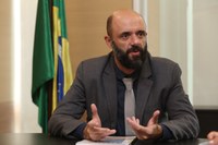 Eduardo Tavares assume Secretaria de Fundos e Instrumentos Financeiros com proposta de reduzir desigualdades e fortalecer federalismo de cooperação