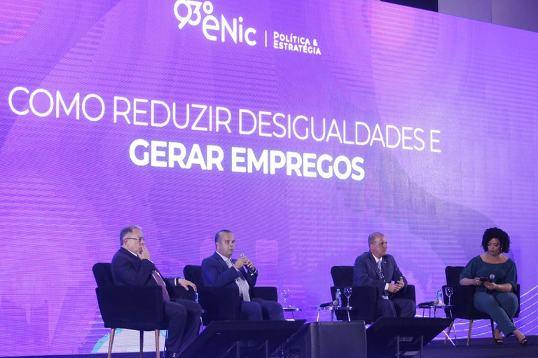 Ministro no Enic