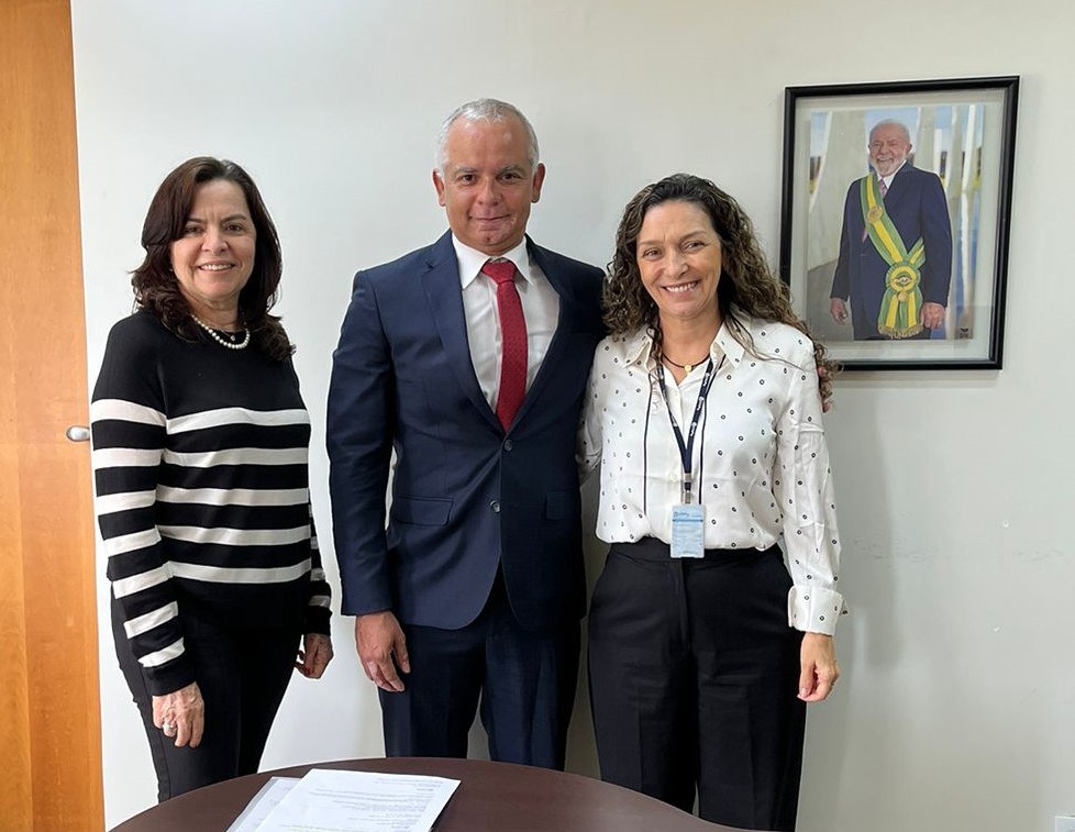 A Coordenadora-Geral do CNPq, Lucilene Barros; o representante do BCCC,  Paulo Silva; e a Diretora do CNPq, Dalila Andrade.