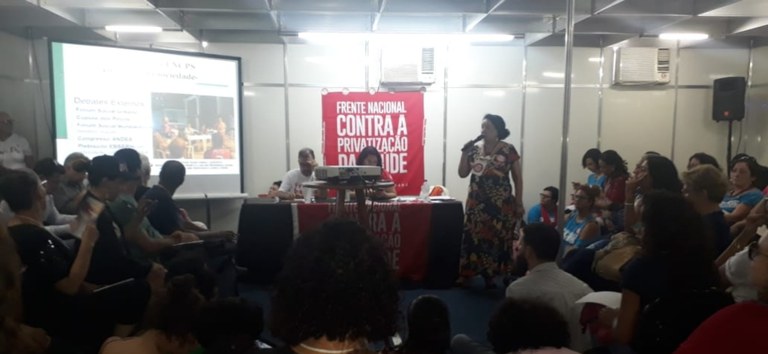 Frente nacional reafirma luta contra privatização da saúde durante 16ª Conferência