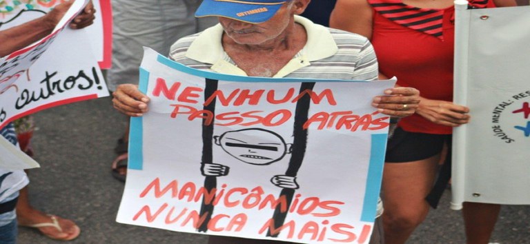 protesto contra manicômios.jpg