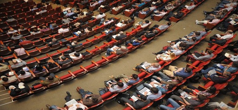 Variante ômicron: Conselhos apresentam desafios para realizar 5ª Conferência Nacional de Saúde Mental