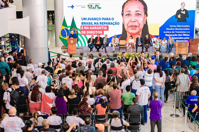 participantes do evento da lei de reparação histórica.png