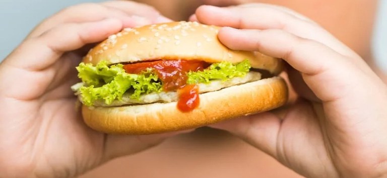 Alimentação saudável está cada vez mais cara e distante da mesa dos brasileiros