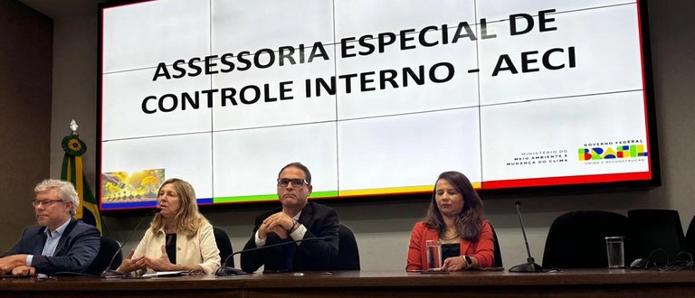 Representantes da CGU discutem ética e integridade no serviço público durante a Semana Ambientação do Ministério do Meio Ambiente e Mudança do Clima