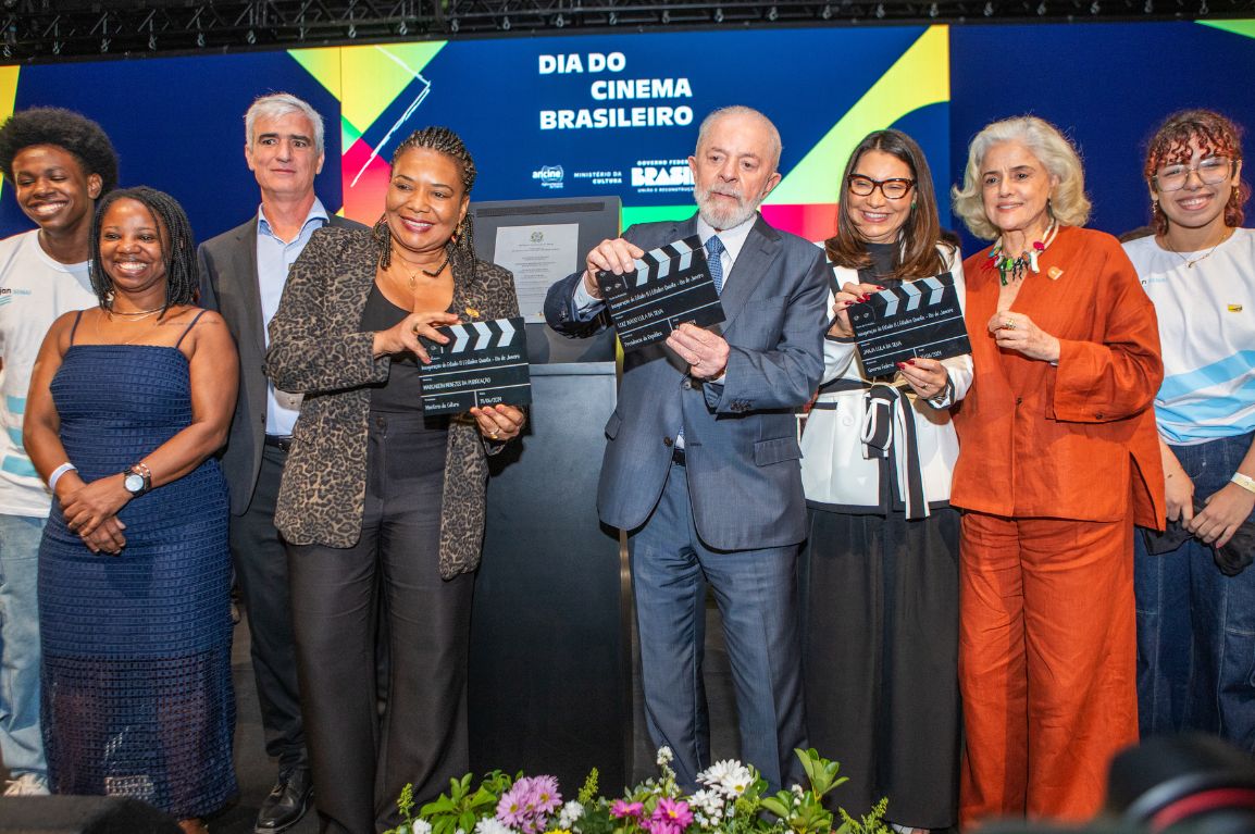 Dia do Cinema Brasileiro: “um país que não investe na cultura não se transforma”, diz presidente Lula em cerimônia de comemoração a data