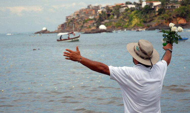 praia_do_rio_vermelho_salvador 1.jpg