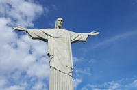 Cristo Redentor será iluminado de vermelho bordô para aniversário da Biblioteca Nacional