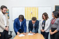 Ministério da Cultura e DF assinam acordo de cooperação para o desenvolvimento das bibliotecas no país